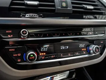 X3 M40d PANO harman k Elektr.Sitze 360 Kam DAB