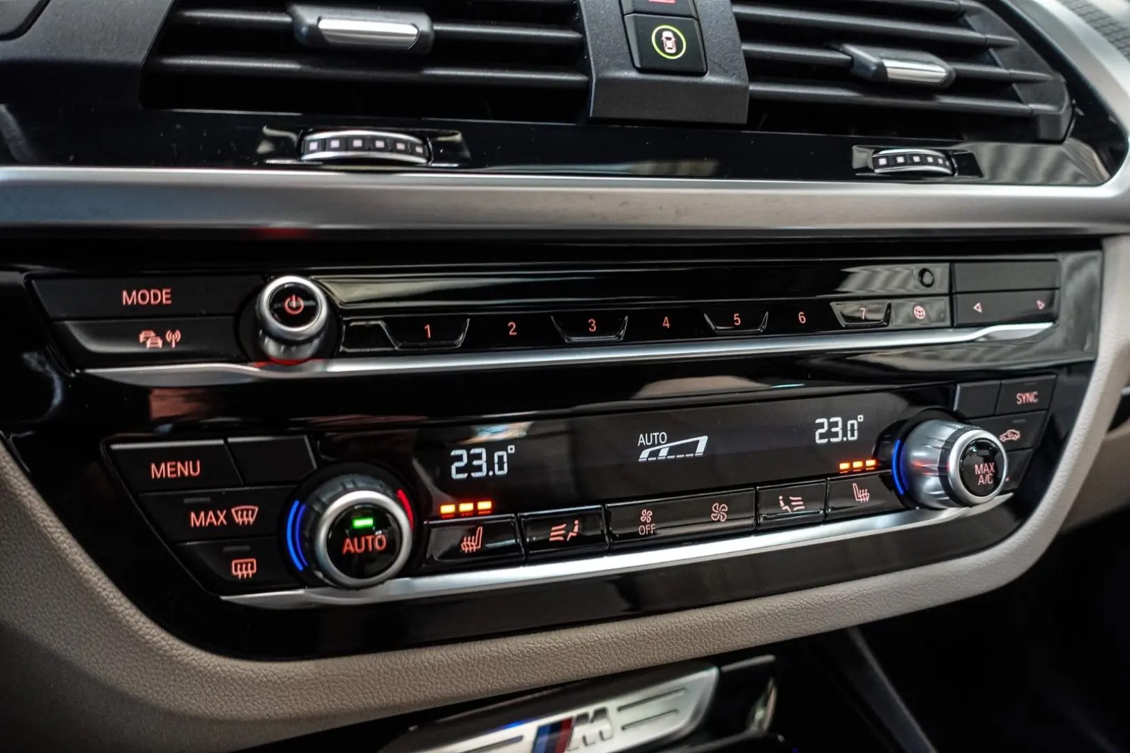 X3 M40d PANO harman k Elektr.Sitze 360 Kam DAB