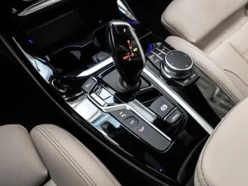 X3 M40d PANO harman k Elektr.Sitze 360 Kam DAB