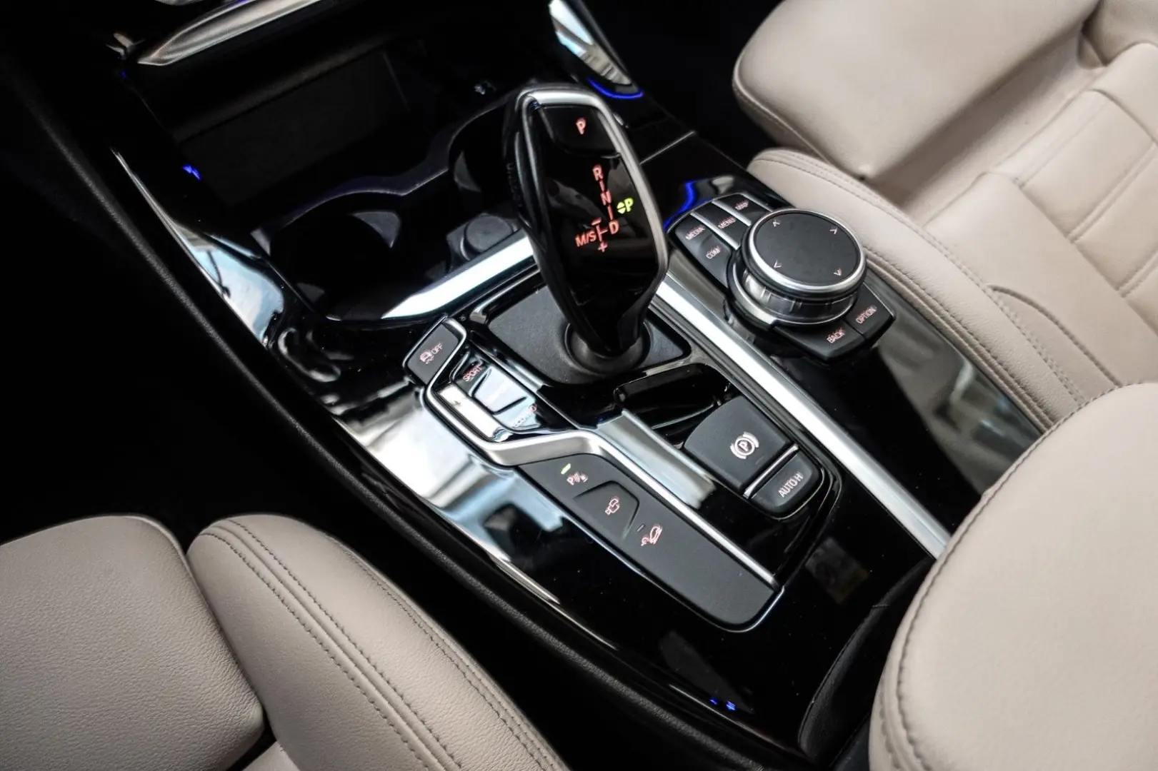 X3 M40d PANO harman k Elektr.Sitze 360 Kam DAB