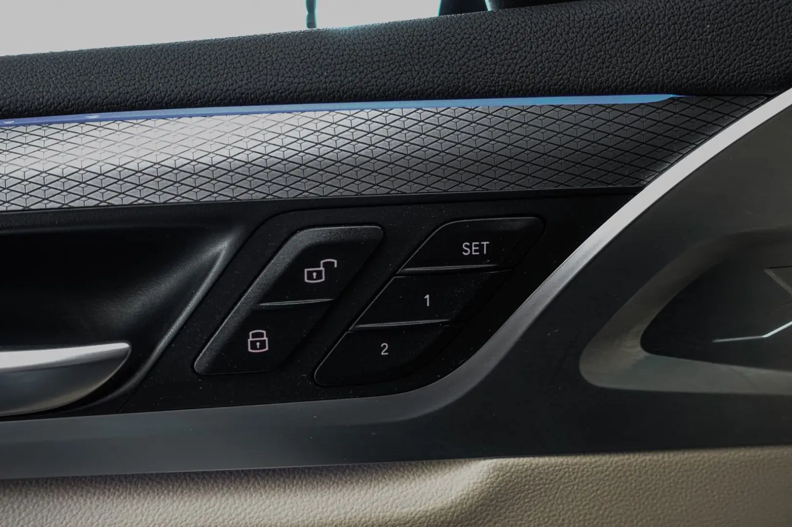 X3 M40d PANO harman k Elektr.Sitze 360 Kam DAB