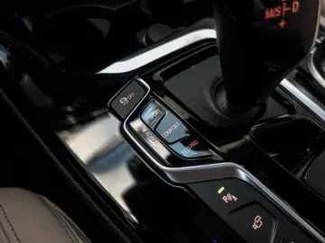 X3 M40d PANO harman k Elektr.Sitze 360 Kam DAB