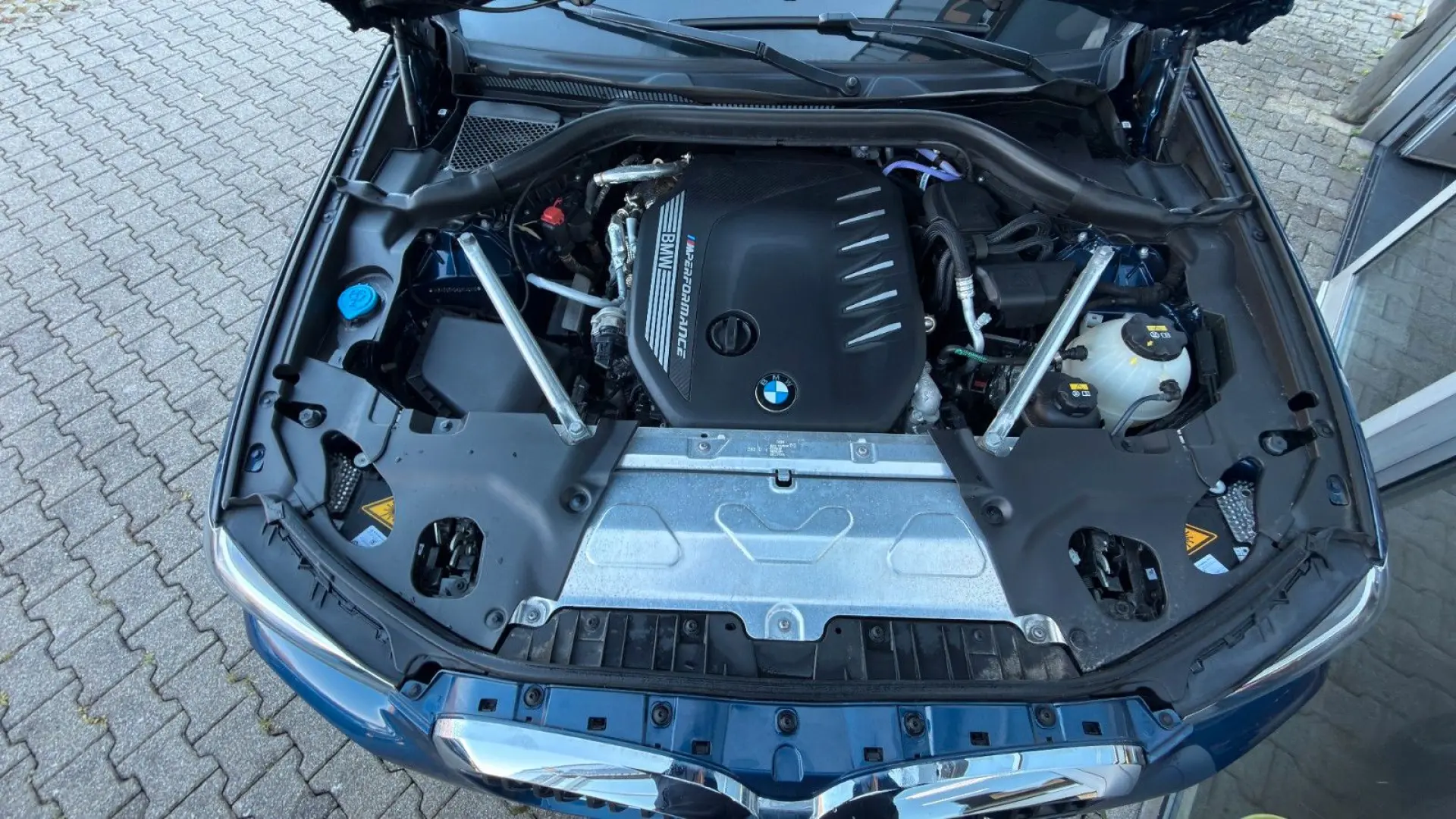 X3 M40d LEDER PANO STNDH HUD ACC 360 LASER HK 21