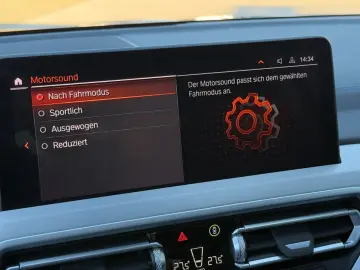 X3 M40d LEDER PANO STNDH HUD ACC 360 LASER HK 21