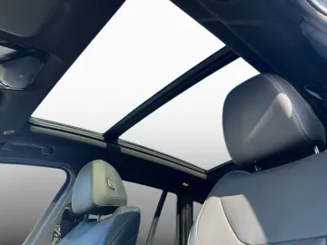 X3 M40d HUD Laser StHZ Pano Kam. Komfz. Sitzbel.