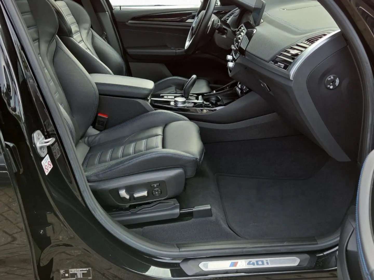 X3 M40iA 21  Pano DA  Pa  LiCPro AHK HUD Memory