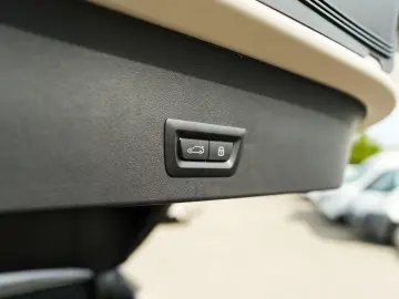 X3 20d xDrive M-Sport AHK PANO HuD ACC KoZg 360