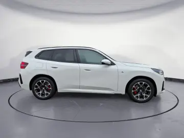 X3 xDrive20iA M SPORT PRO AHK Iconic Glow Adapti