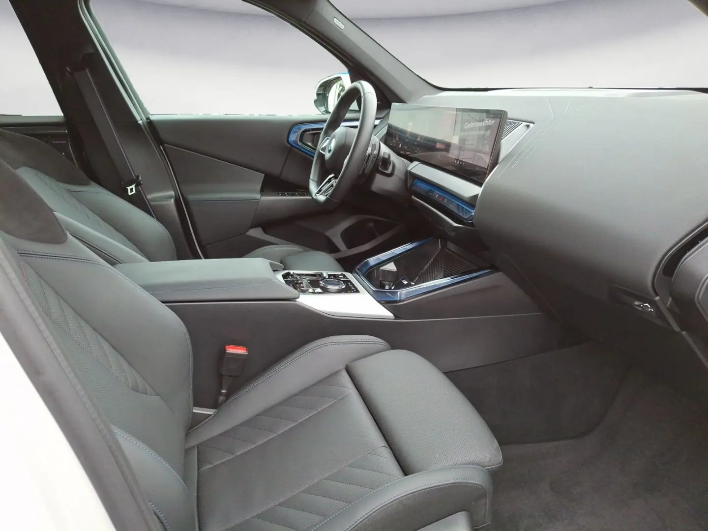 X3 xDrive20iA M SPORT PRO AHK Iconic Glow Adapti