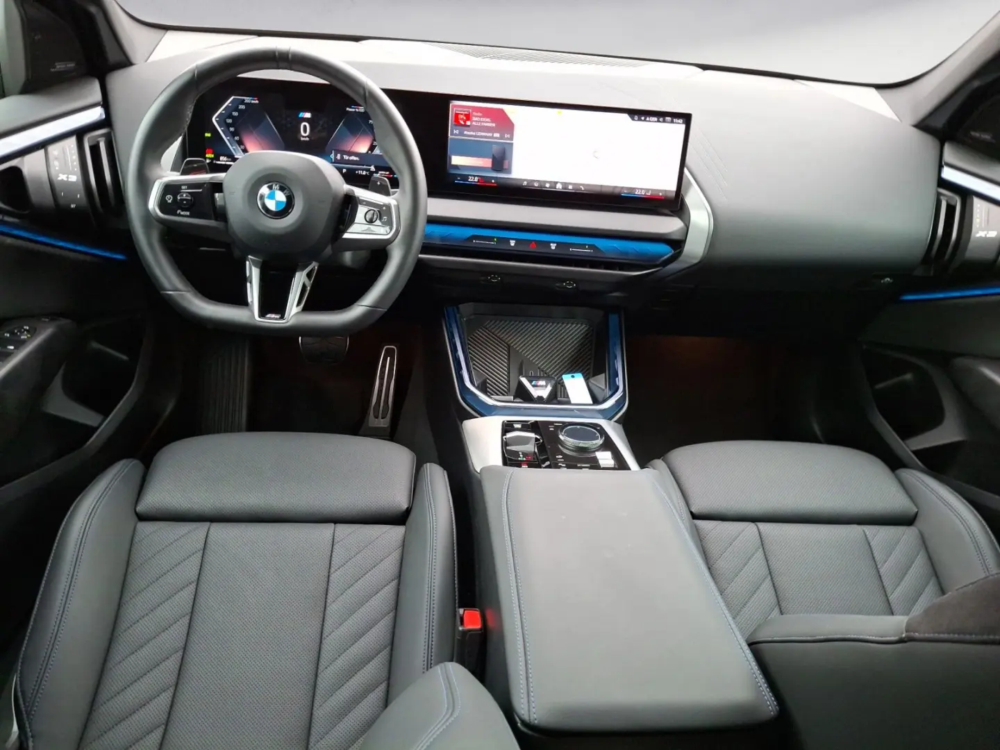X3 xDrive20iA M SPORT PRO AHK Iconic Glow Adapti