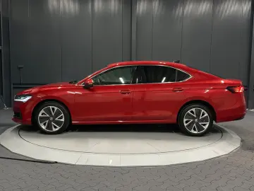 Superb Lim. 2.0 TDI DSG 4x4 Selection HeadUp 360