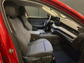 Superb Lim. 2.0 TDI DSG 4x4 Selection HeadUp 360