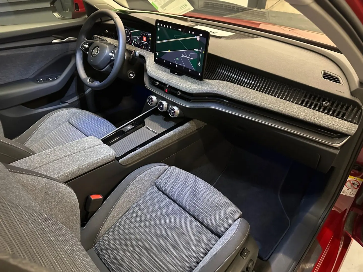 Superb Lim. 2.0 TDI DSG 4x4 Selection HeadUp 360