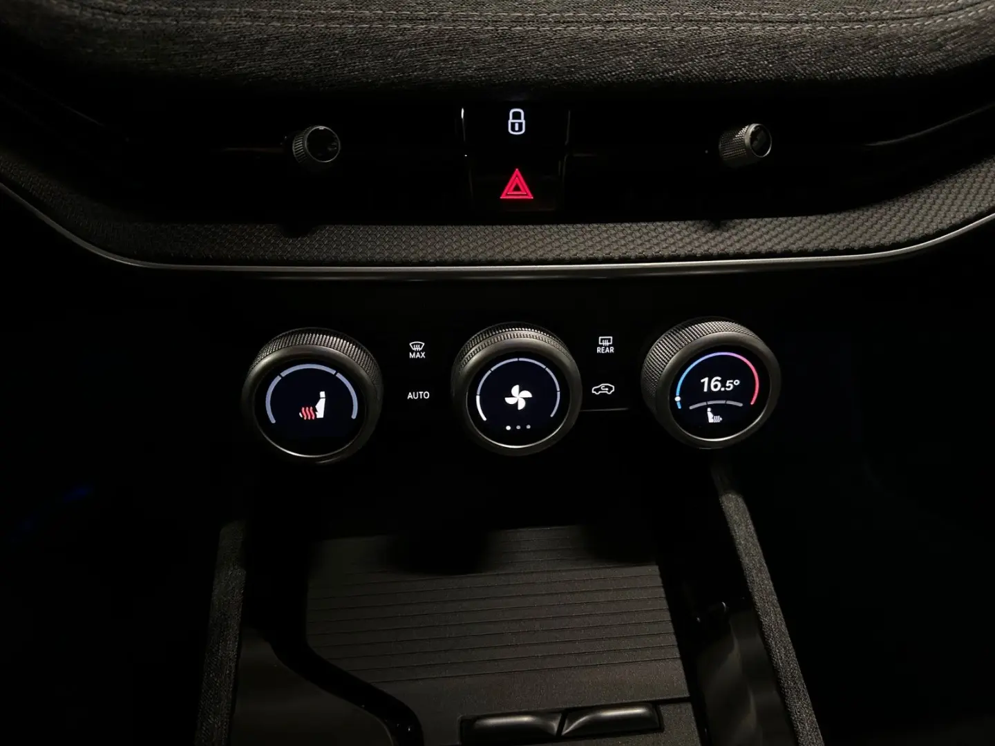 Superb Lim. 2.0 TDI DSG 4x4 Selection HeadUp 360