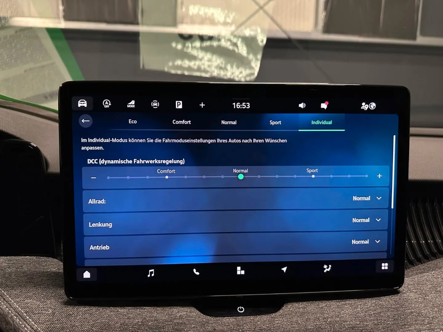 Superb Lim. 2.0 TDI DSG 4x4 Selection HeadUp 360