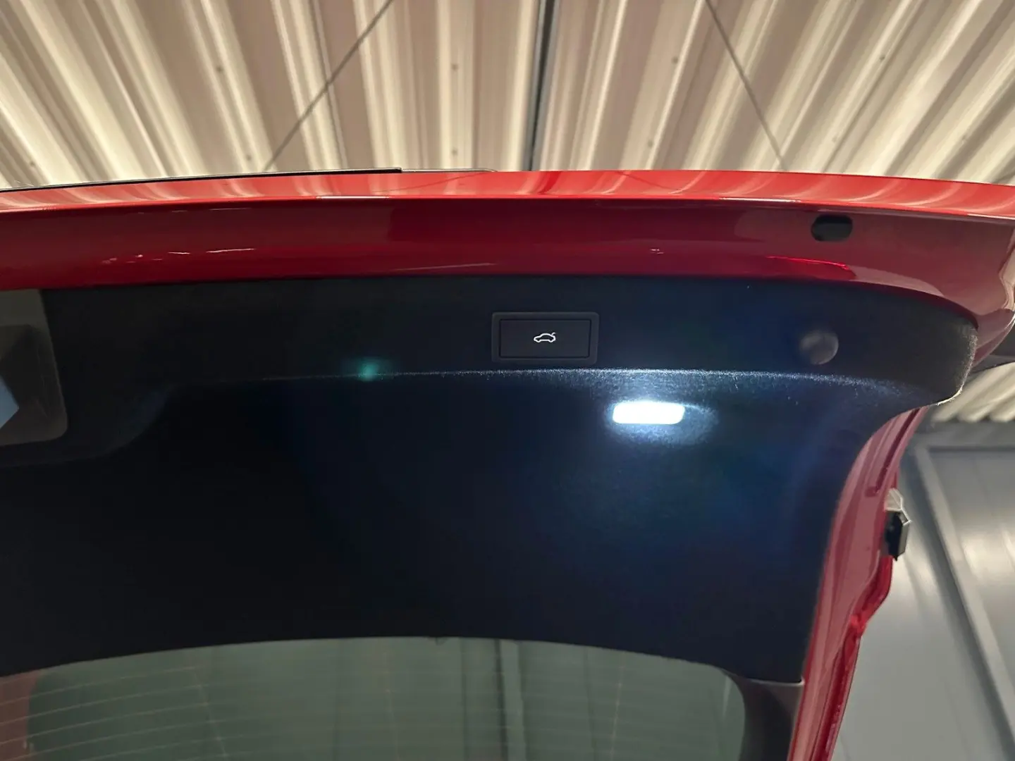 Superb Lim. 2.0 TDI DSG 4x4 Selection HeadUp 360