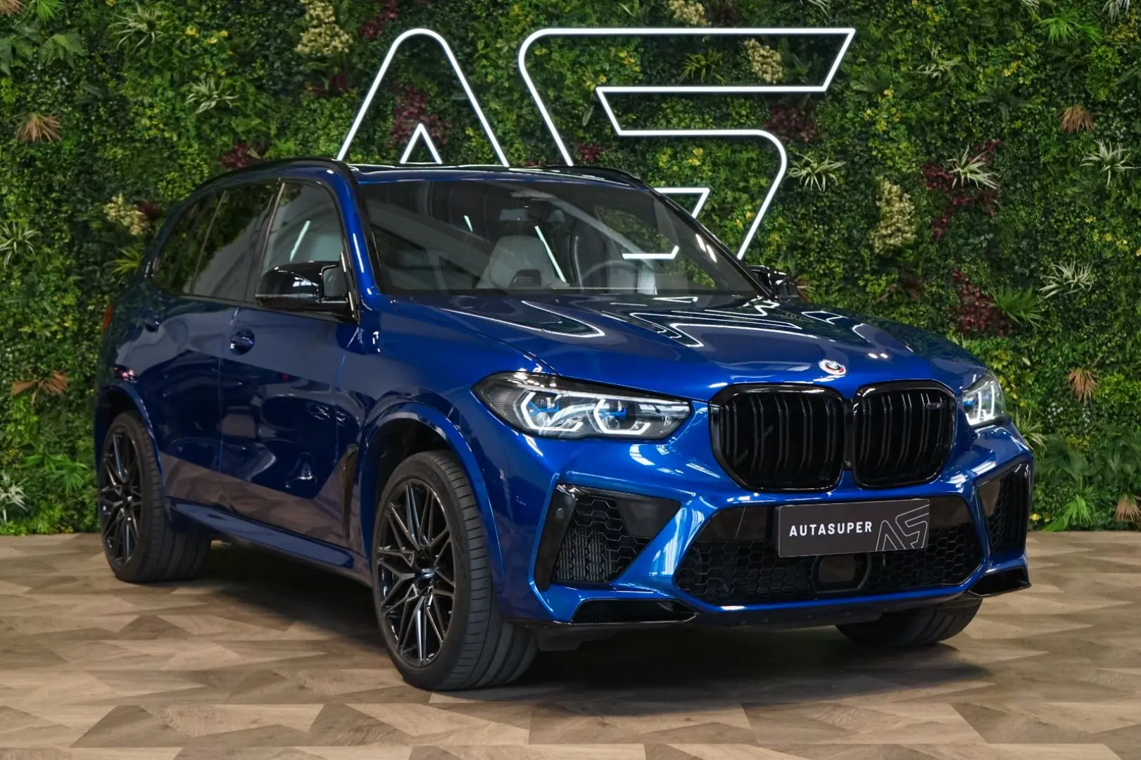 M COMPE xDRIVE TOW WARRANTY H K 76.942€ NETTO