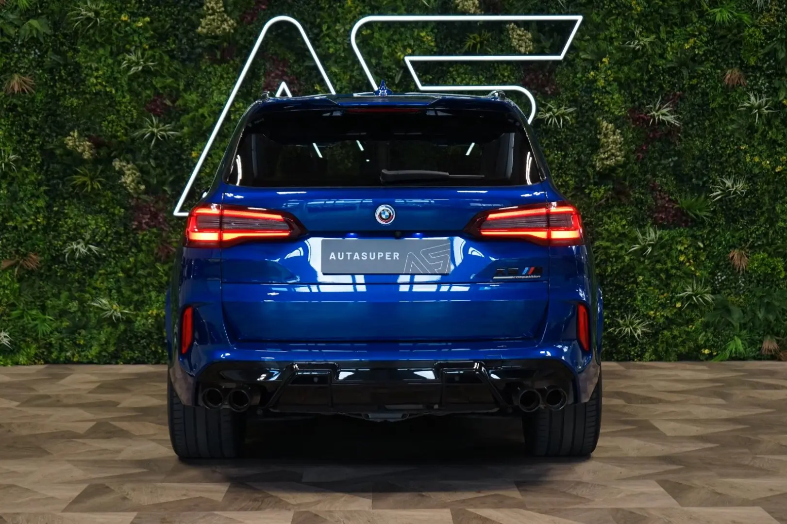 M COMPE xDRIVE TOW WARRANTY H K 76.942€ NETTO