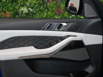 M COMPE xDRIVE TOW WARRANTY H K 76.942€ NETTO