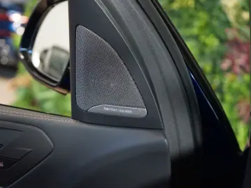 M COMPE xDRIVE TOW WARRANTY H K 76.942€ NETTO