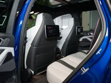 M COMPE xDRIVE TOW WARRANTY H K 76.942€ NETTO