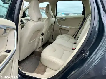 Volvo XC 60 D5 AWD Aut. Momentum