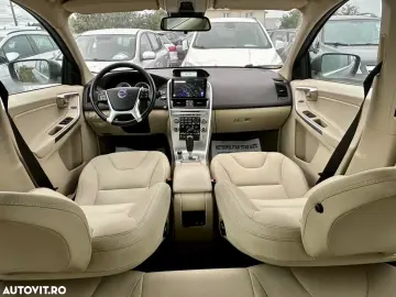 Volvo XC 60 D5 AWD Aut. Momentum