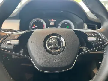 Kodiaq 1.5 TSI DSG Tour  AHK Sitzhz-hi el Heck