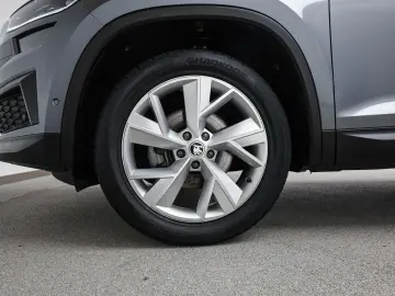 Kodiaq 1.5 TSI DSG TOUR CANTON STHZG MATRIX PDC