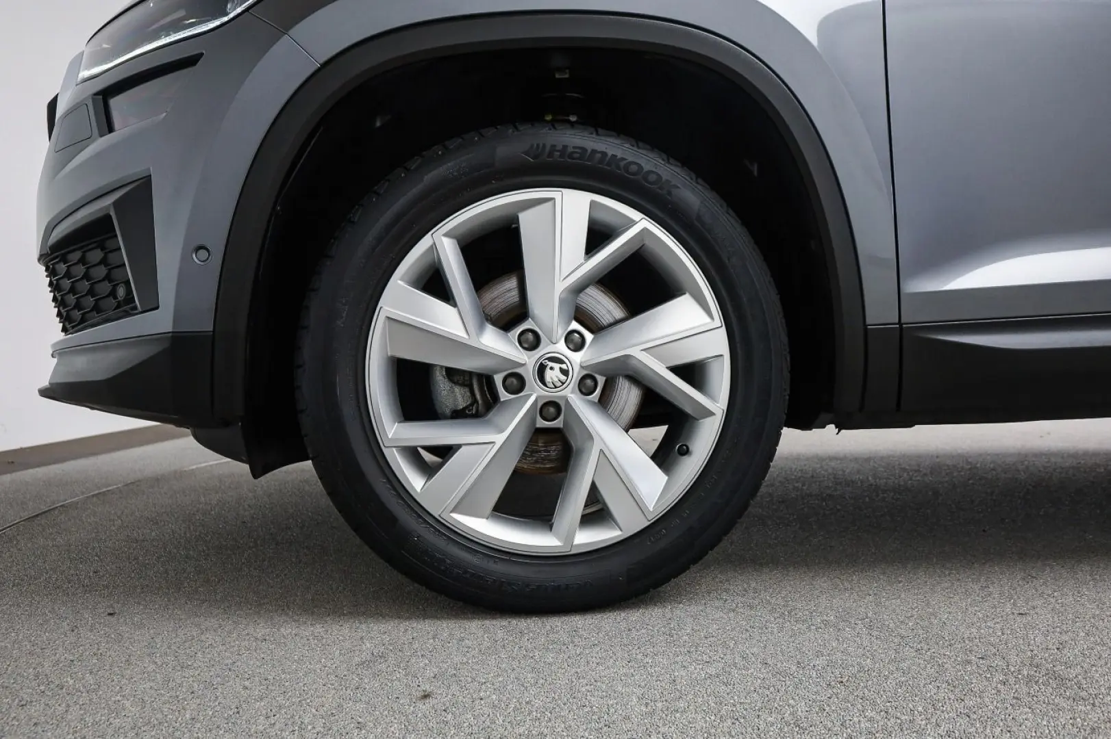 Kodiaq 1.5 TSI DSG TOUR CANTON STHZG MATRIX PDC