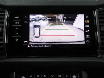 Kodiaq 1.5 TSI DSG TOUR CANTON STHZG MATRIX PDC