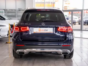 Mercedes-Benz GLC 300 de 4Matic 9G-Tronic