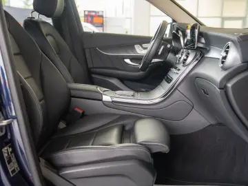 Mercedes-Benz GLC 300 de 4Matic 9G-Tronic