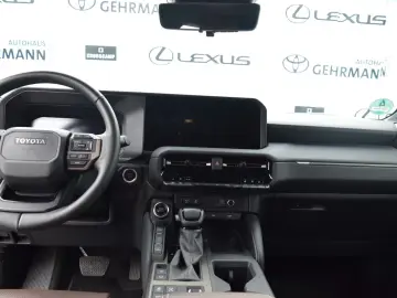 Land Cruiser 2 8 D-4D 150kW AWD First Edition