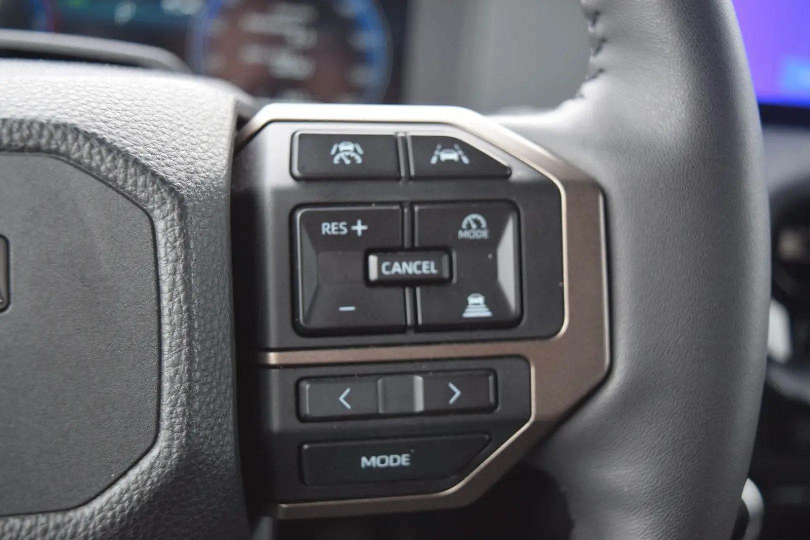 Land Cruiser 2 8 D-4D 150kW AWD First Edition