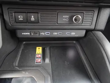 Land Cruiser 2 8 D-4D 150kW AWD First Edition