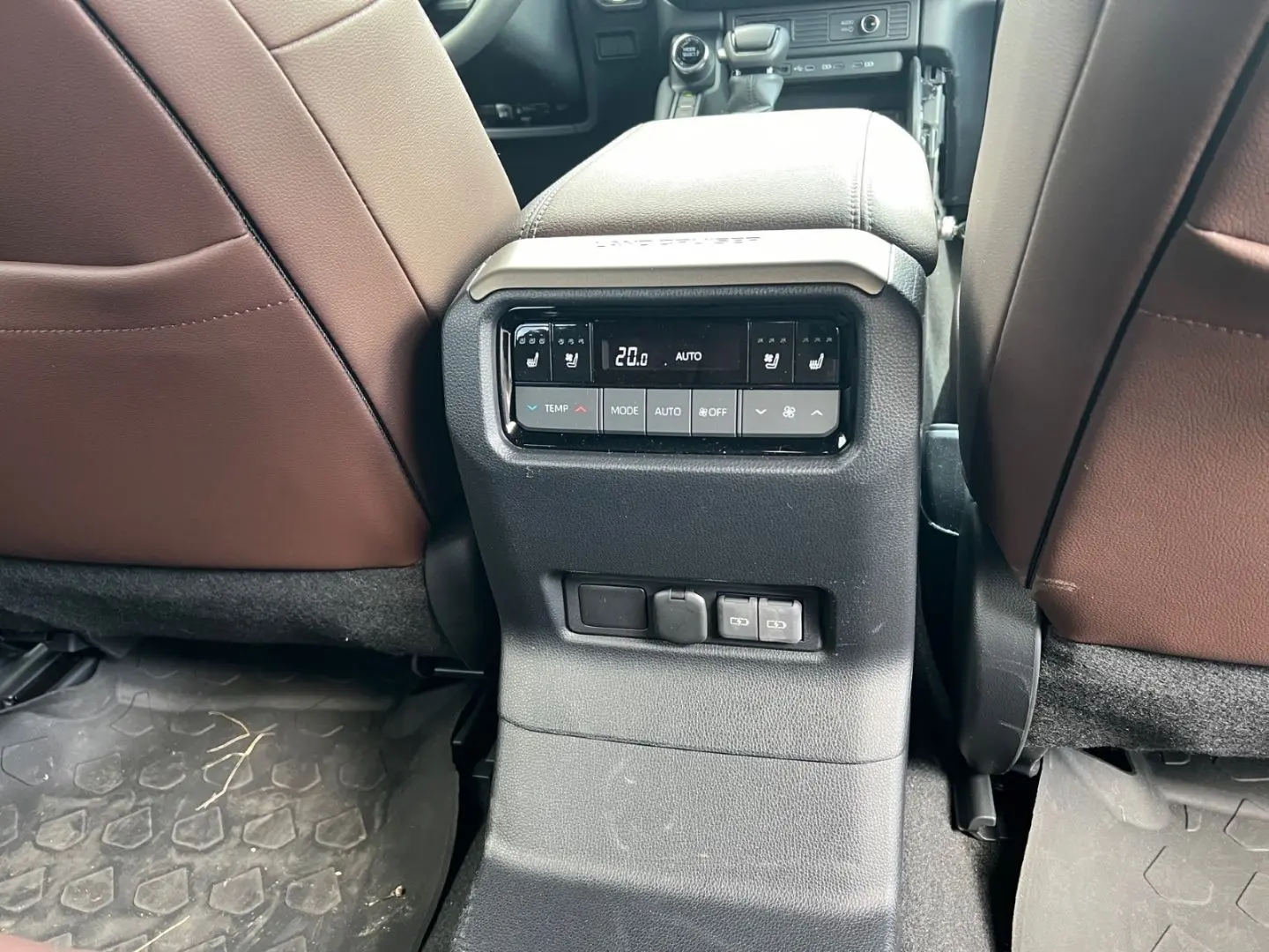 Land Cruiser 2 8 TEC Edition AHK BF Goodrich BEA