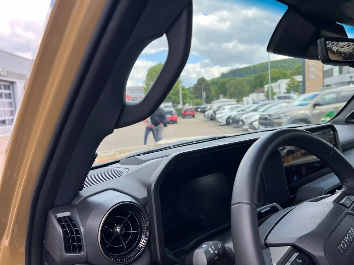 Land Cruiser 2 8 TEC Edition AHK BF Goodrich BEA