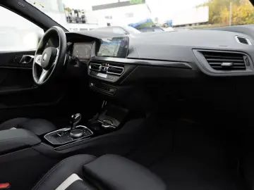 220 Gran Coupe xDrive Edition Color Vision PANO