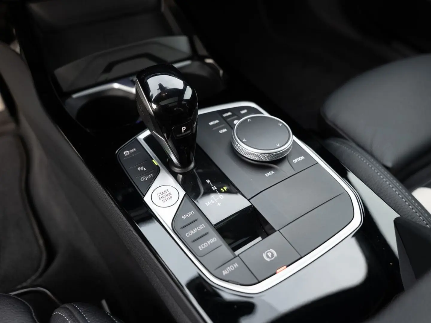 220 Gran Coupe xDrive Edition Color Vision PANO