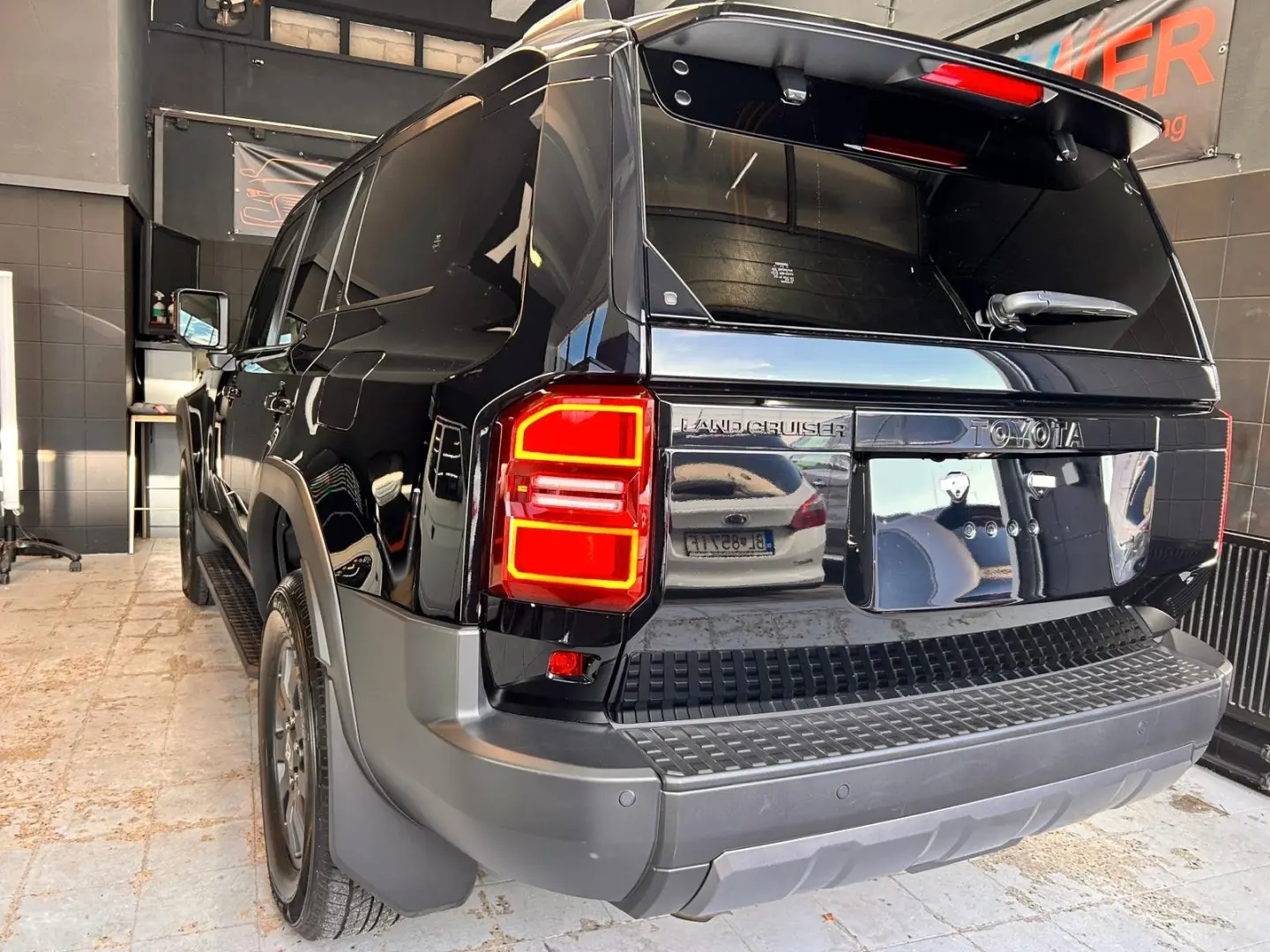 Land Cruiser 2.8 D-4D 4WD Executive Automatik