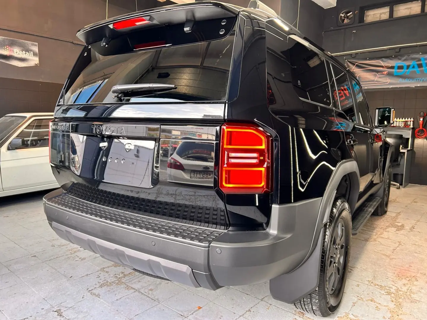 Land Cruiser 2.8 D-4D 4WD Executive Automatik