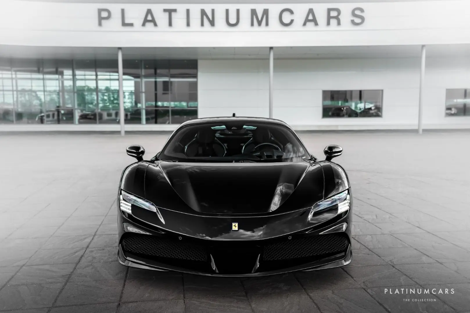 SF90 4.0 V8 1000hp   FIORANO   CARBON