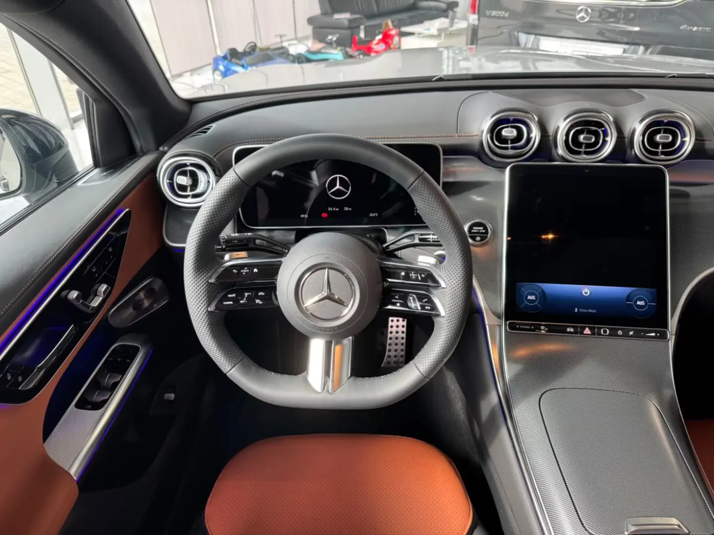 Mercedes-Benz GLC 200 4M AMG Pano AHK Keyless