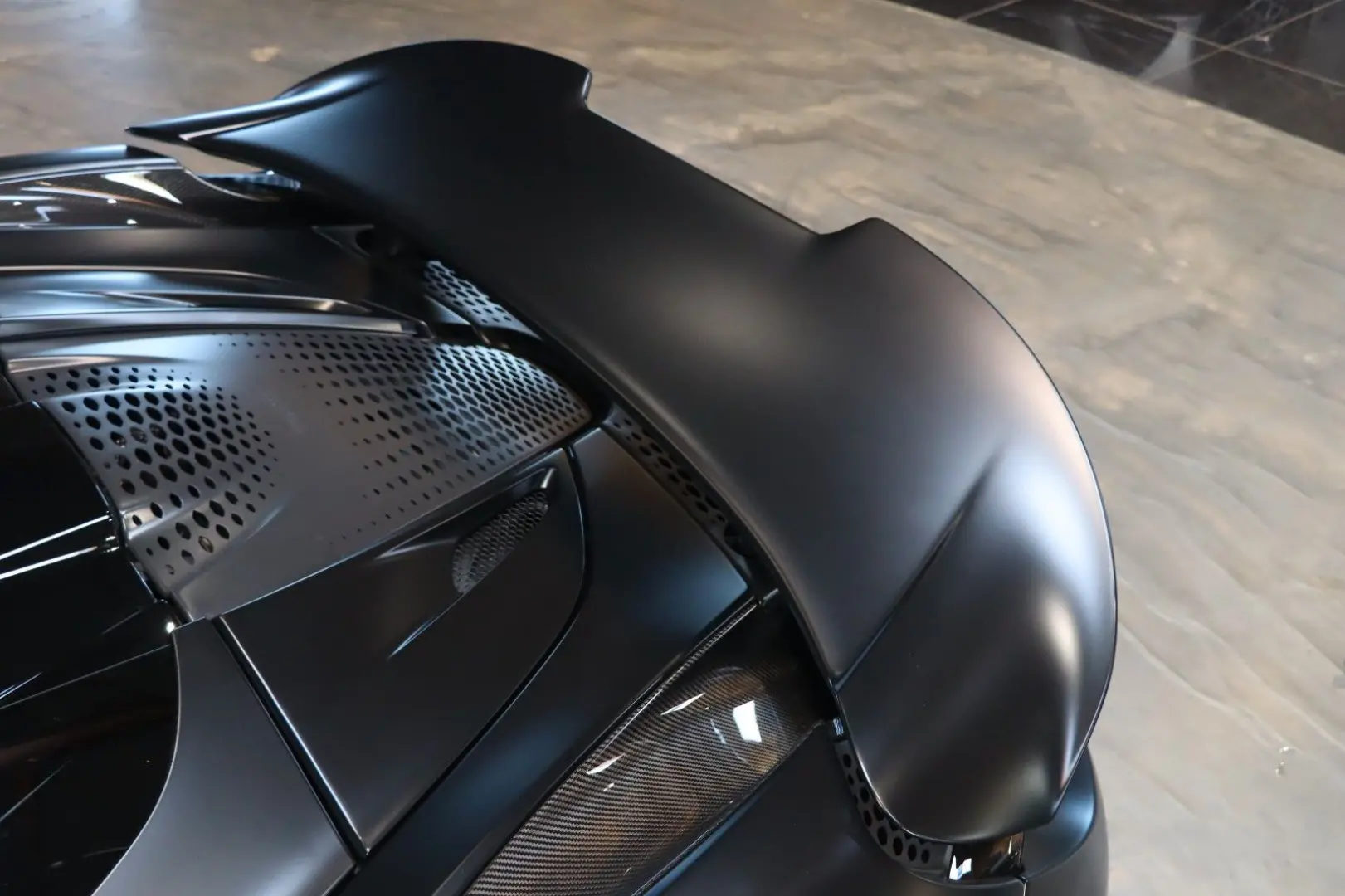 765LT Spider - Lift - Carbon - Bucket - PPF