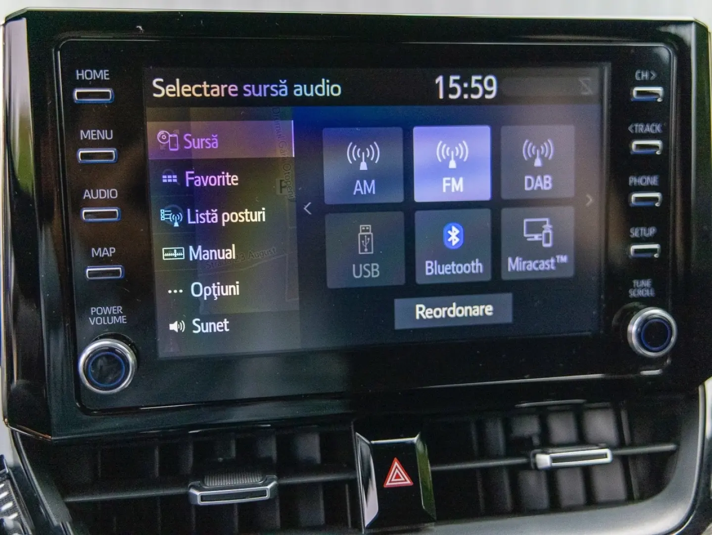 TOYOTA - COROLLA TOURING SPORTS HYBRIDE PRO