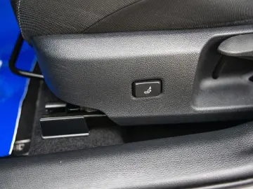 TOYOTA - COROLLA TOURING SPORTS HYBRIDE PRO