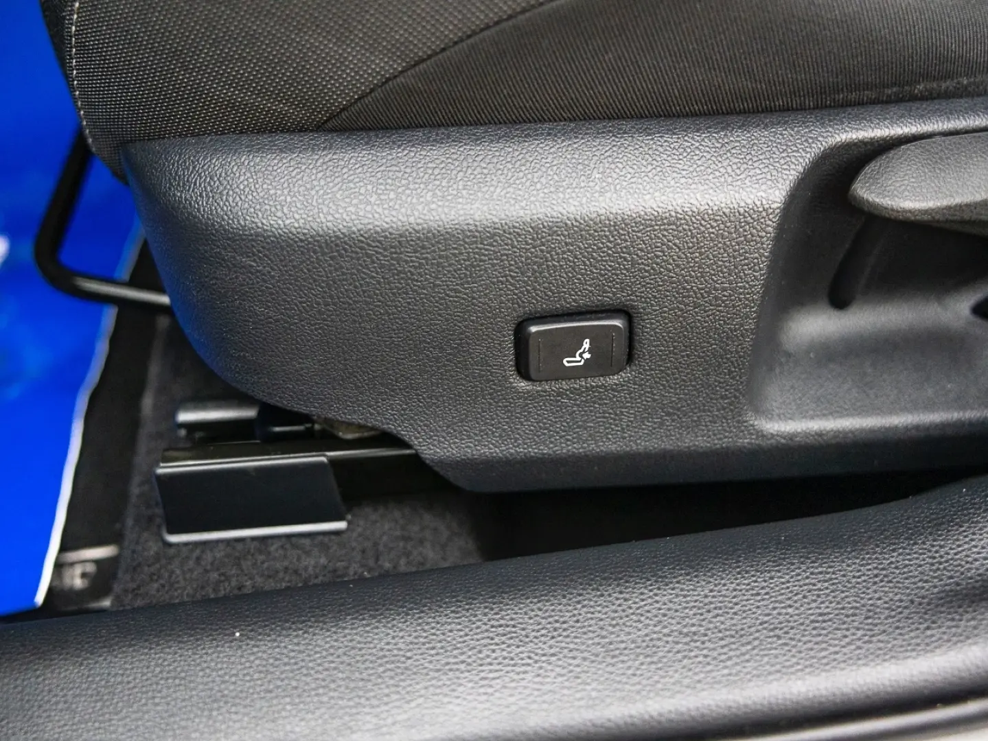 TOYOTA - COROLLA TOURING SPORTS HYBRIDE PRO