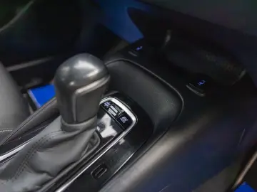 TOYOTA - COROLLA TOURING SPORTS HYBRIDE PRO