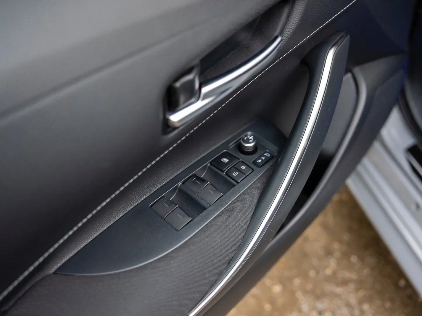 TOYOTA - COROLLA TOURING SPORTS HYBRIDE PRO